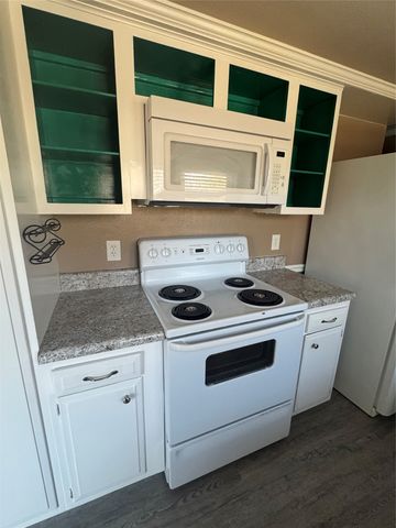 418 County Road 1627, Clifton, TX 76634