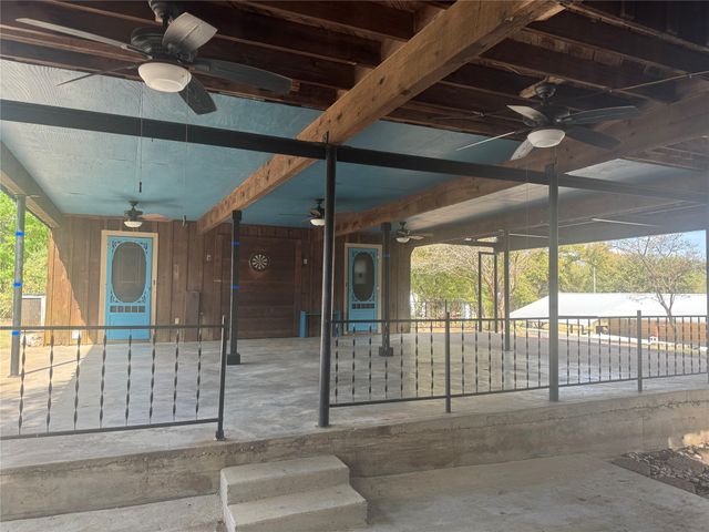 418 County Road 1627, Clifton, TX 76634