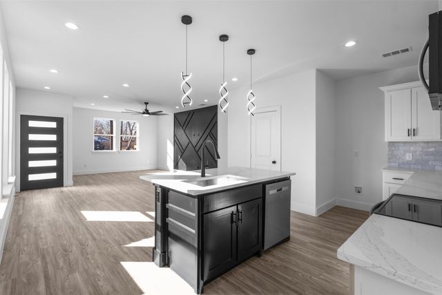 2621 College Street, Greenville, TX 75401