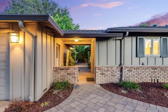 20580 Canyon View Drive, Saratoga, CA 95070