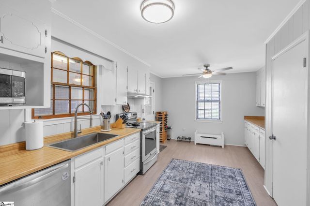 101 Colonial Lane, Simpsonville, SC 29681