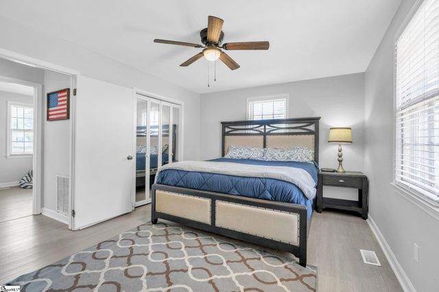 101 Colonial Lane, Simpsonville, SC 29681