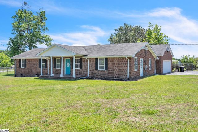 101 Colonial Lane, Simpsonville, SC 29681
