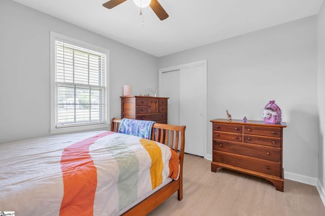 101 Colonial Lane, Simpsonville, SC 29681