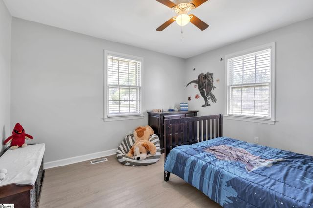101 Colonial Lane, Simpsonville, SC 29681