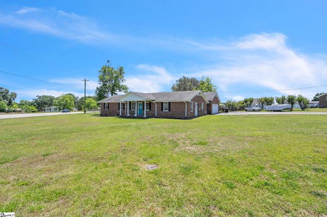 101 Colonial Lane, Simpsonville, SC 29681