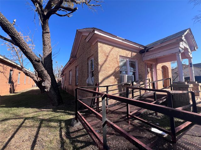 407 Commercial Avenue, Anson, TX 79501