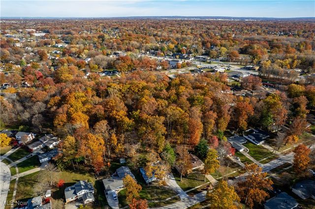 2379 Elmwood Drive, Westlake, OH 44145