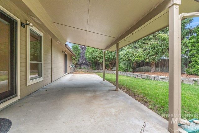 9922 W Aladar Ct, Boise, ID 83704