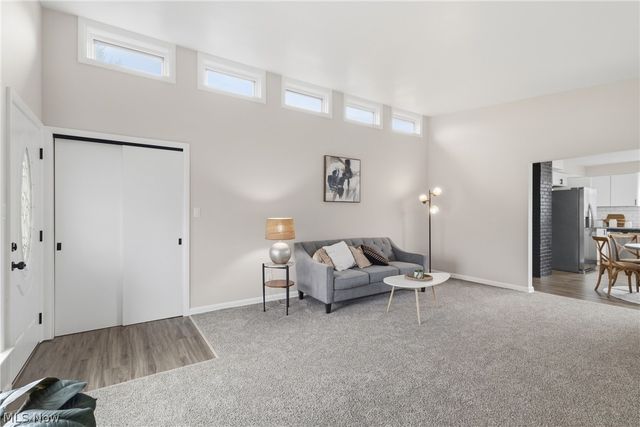 266 Barnes Drive, Tallmadge, OH 44278