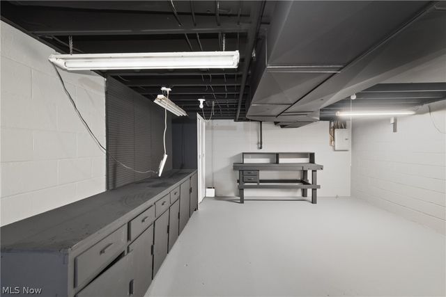 266 Barnes Drive, Tallmadge, OH 44278