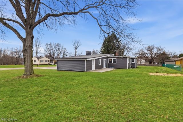 266 Barnes Drive, Tallmadge, OH 44278