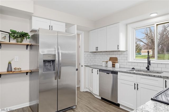 266 Barnes Drive, Tallmadge, OH 44278