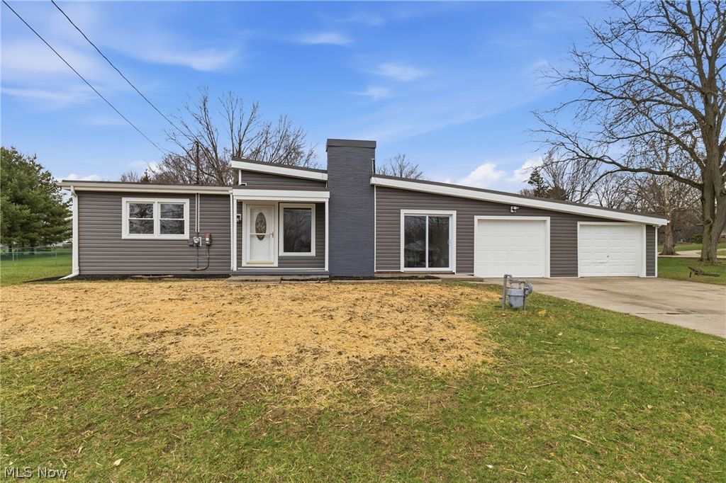 266 Barnes Drive, Tallmadge, OH 44278