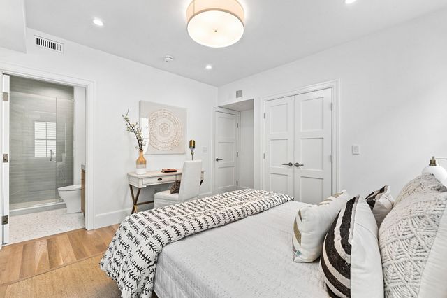 13 Hubbard Avenue 13, Cambridge, MA 02140