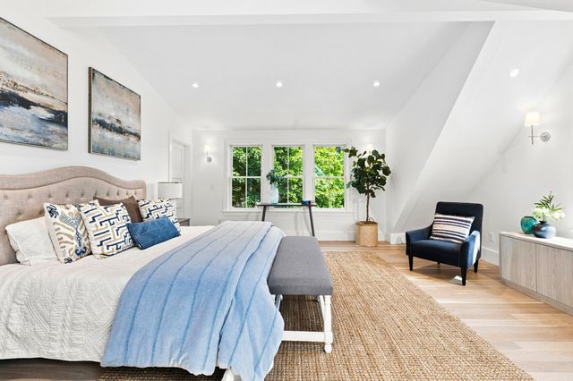 13 Hubbard Avenue 13, Cambridge, MA 02140