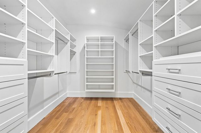 13 Hubbard Avenue 13, Cambridge, MA 02140