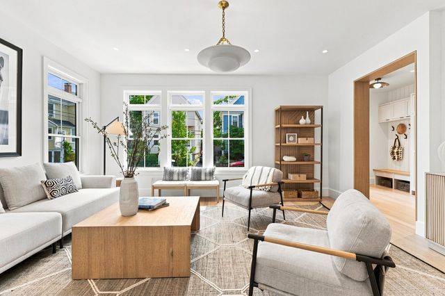13 Hubbard Avenue 13, Cambridge, MA 02140
