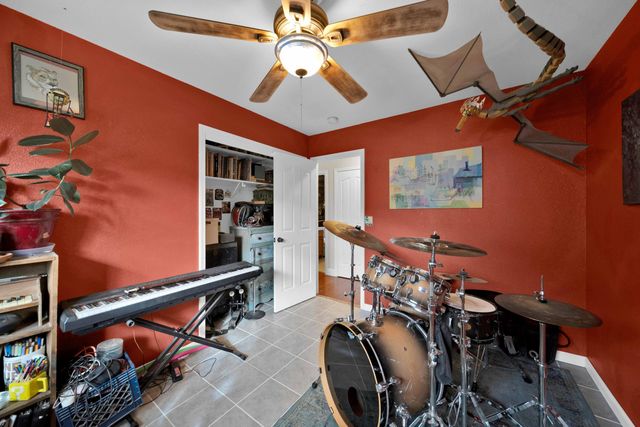 1020 Gray Pine Way, Shasta Lake, CA 96019