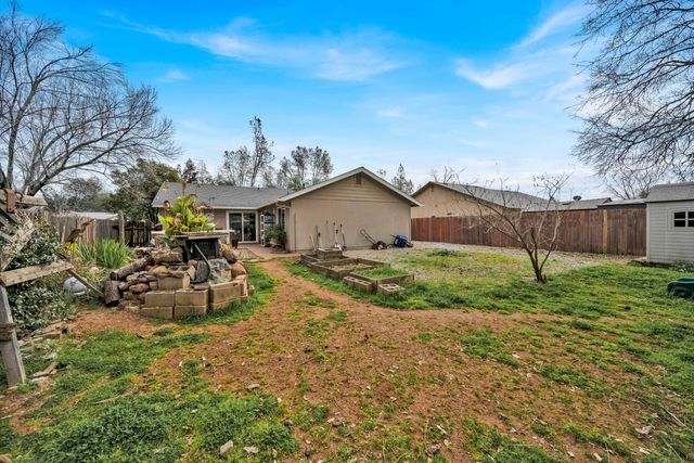 1020 Gray Pine Way, Shasta Lake, CA 96019