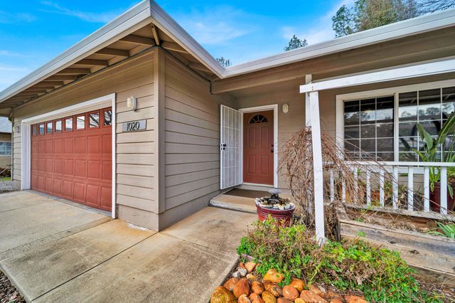 1020 Gray Pine Way, Shasta Lake, CA 96019