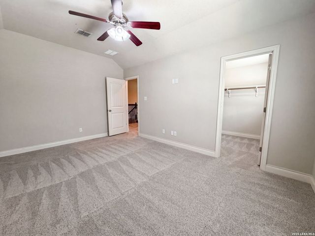 1058 CEDAR GLEN DR, New Braunfels, TX 78132
