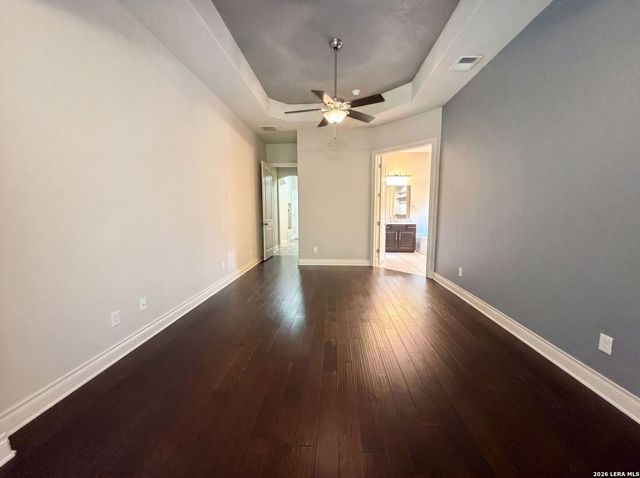 1058 CEDAR GLEN DR, New Braunfels, TX 78132