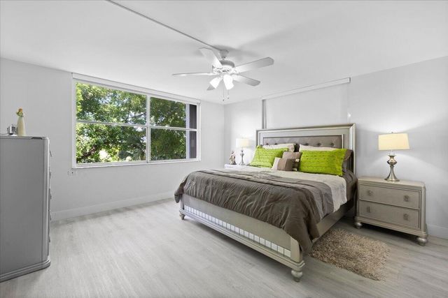 4570 NW 18TH Avenue 310, Deerfield Beach, FL 33064