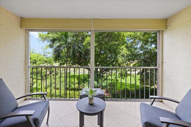 4570 NW 18TH Avenue 310, Deerfield Beach, FL 33064