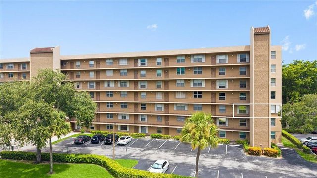 4570 NW 18TH Avenue 310, Deerfield Beach, FL 33064