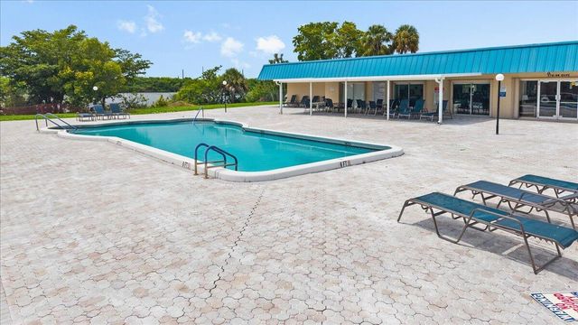 4570 NW 18TH Avenue 310, Deerfield Beach, FL 33064