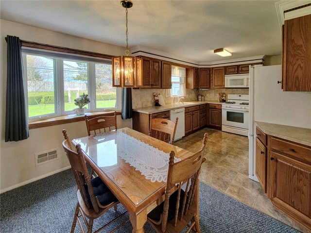 71 Fox Meadow Road, Greece, NY 14626