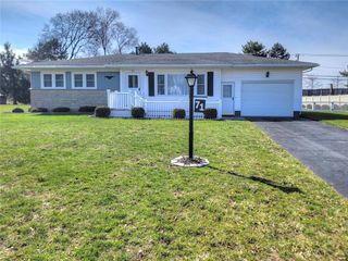 71 Fox Meadow Road, Greece, NY 14626