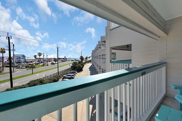 6102 Seawall Boulevard 233B, Galveston, TX 77551