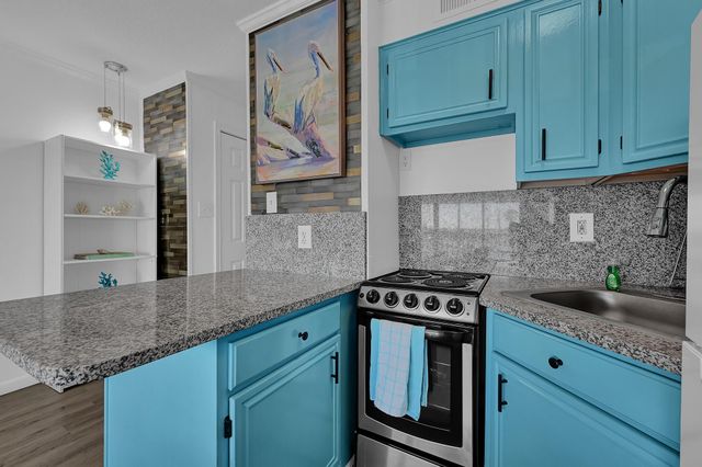 6102 Seawall Boulevard 233B, Galveston, TX 77551