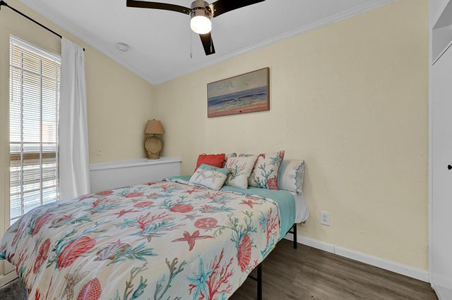 6102 Seawall Boulevard 233B, Galveston, TX 77551