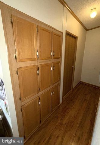 8423 HEARTWOOD RD, Jessup, MD 20794