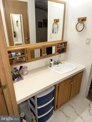 8423 HEARTWOOD RD, Jessup, MD 20794
