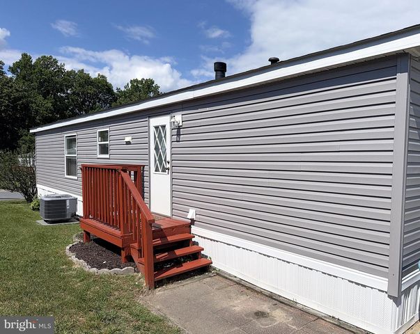 8423 HEARTWOOD RD, Jessup, MD 20794