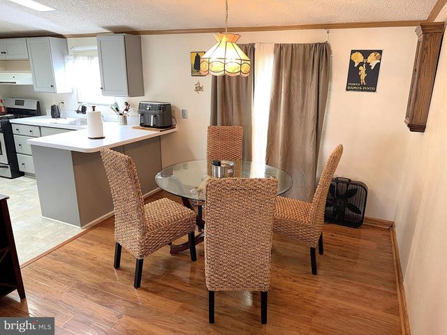 8423 HEARTWOOD RD, Jessup, MD 20794