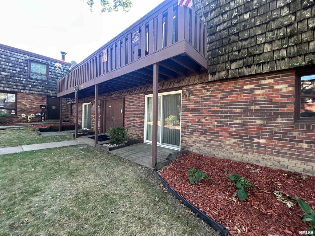 1910 Jeanette Lane # 2, Springfield, IL 62704