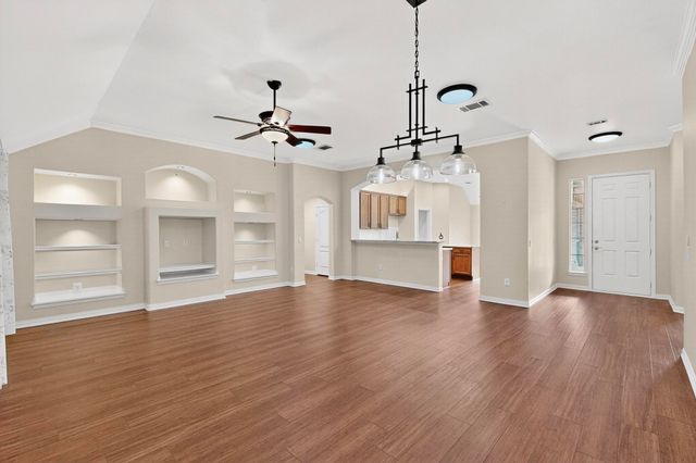 9516 Grandview Drive, Denton, TX 76207