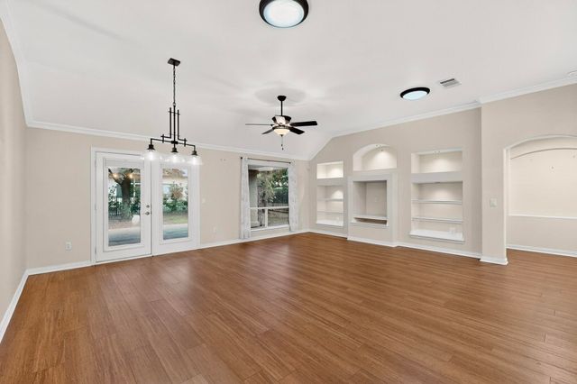 9516 Grandview Drive, Denton, TX 76207