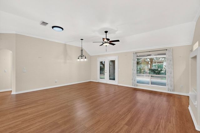 9516 Grandview Drive, Denton, TX 76207