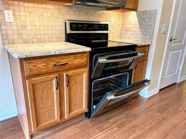 9516 Grandview Drive, Denton, TX 76207