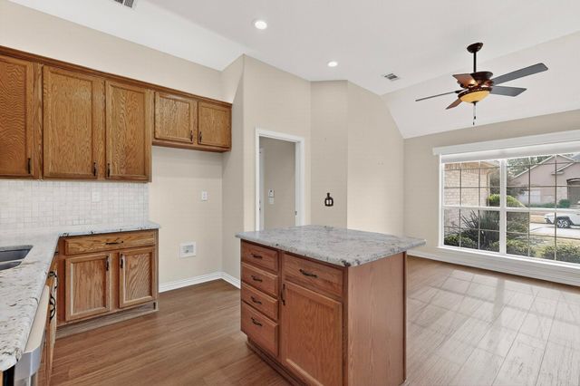 9516 Grandview Drive, Denton, TX 76207