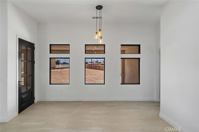 20721 Standing Rock, Apple Valley, CA 92307