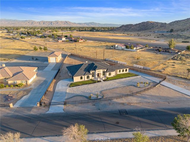 20721 Standing Rock, Apple Valley, CA 92307