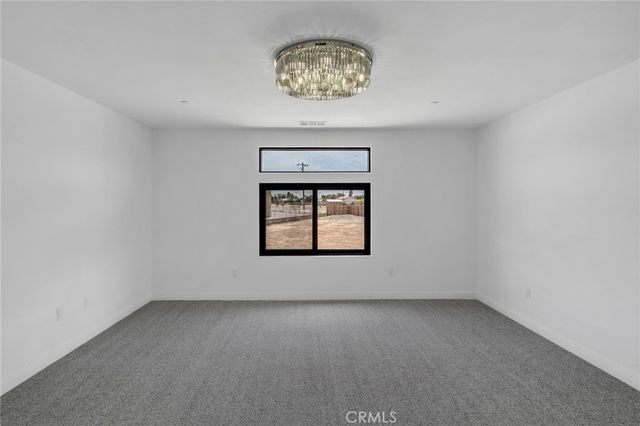20721 Standing Rock, Apple Valley, CA 92307