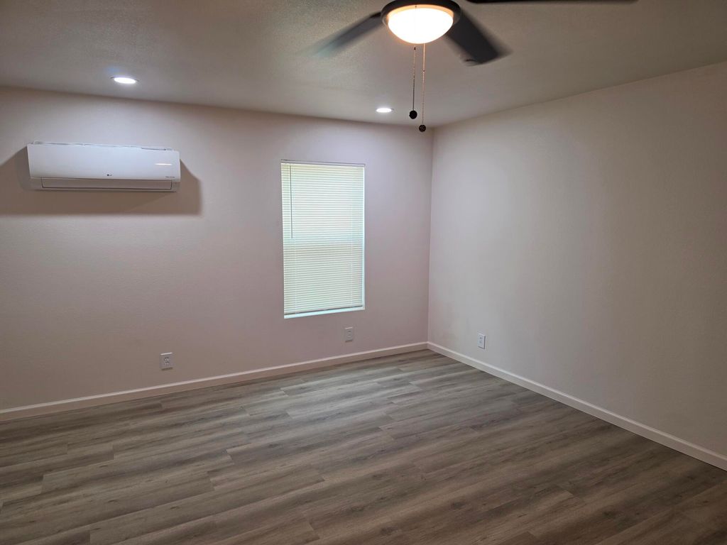 Image 3 of property listing at 102 E Riverside Avenue, San Angelo, TX 76905